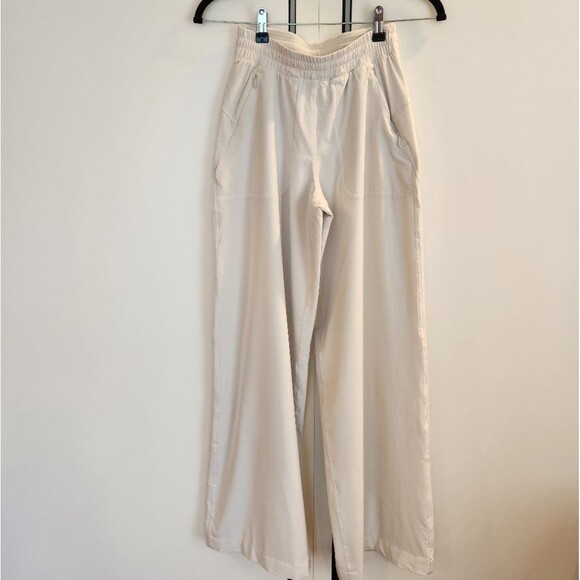 Lululemon Swift Mid-Rise Wide-Leg Pant in color bone size 2 new no tag - Picture 10 of 16